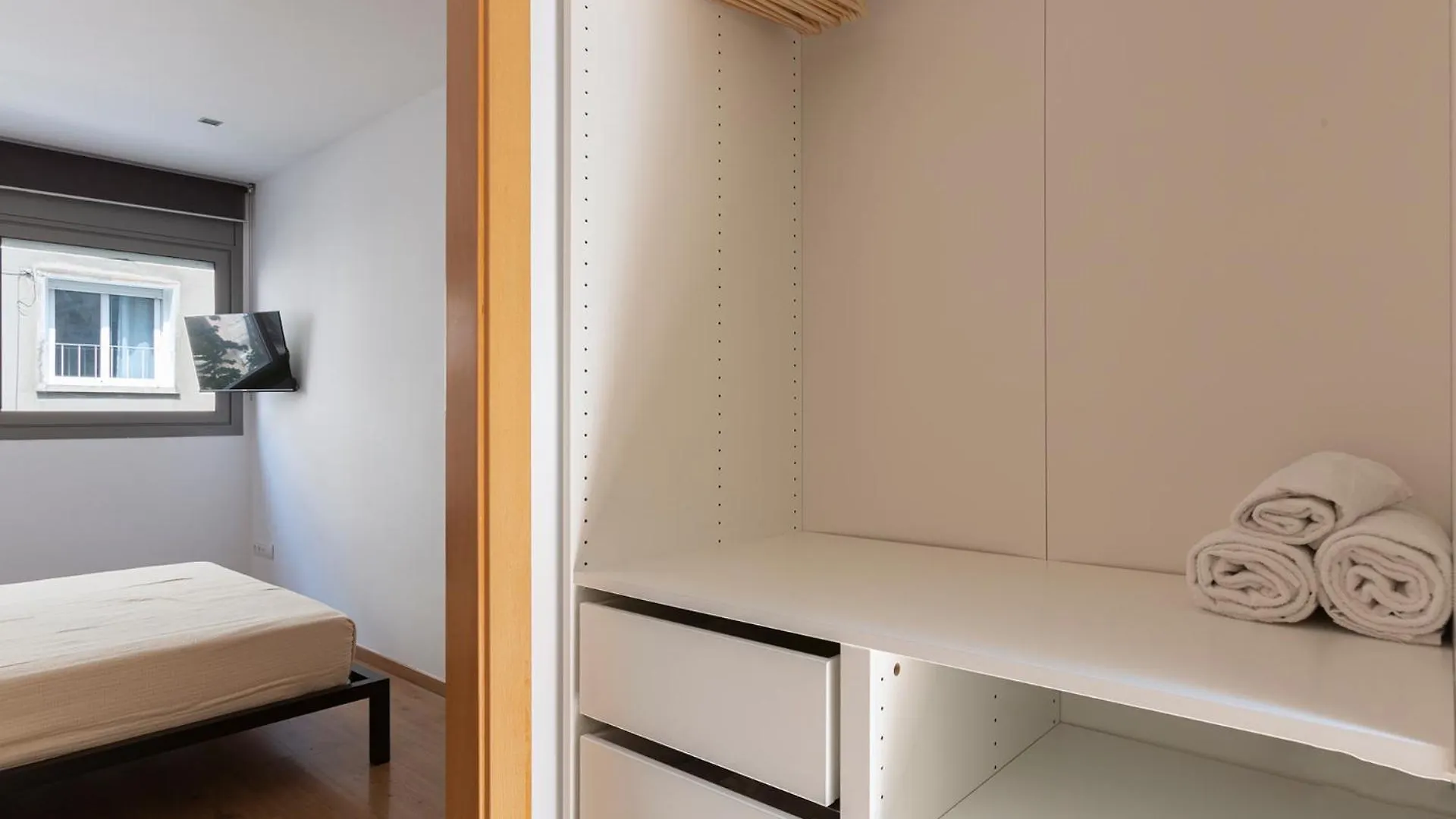 Apartament 4263 - Ab Les Corts II Barcelona 0*,  Hiszpania